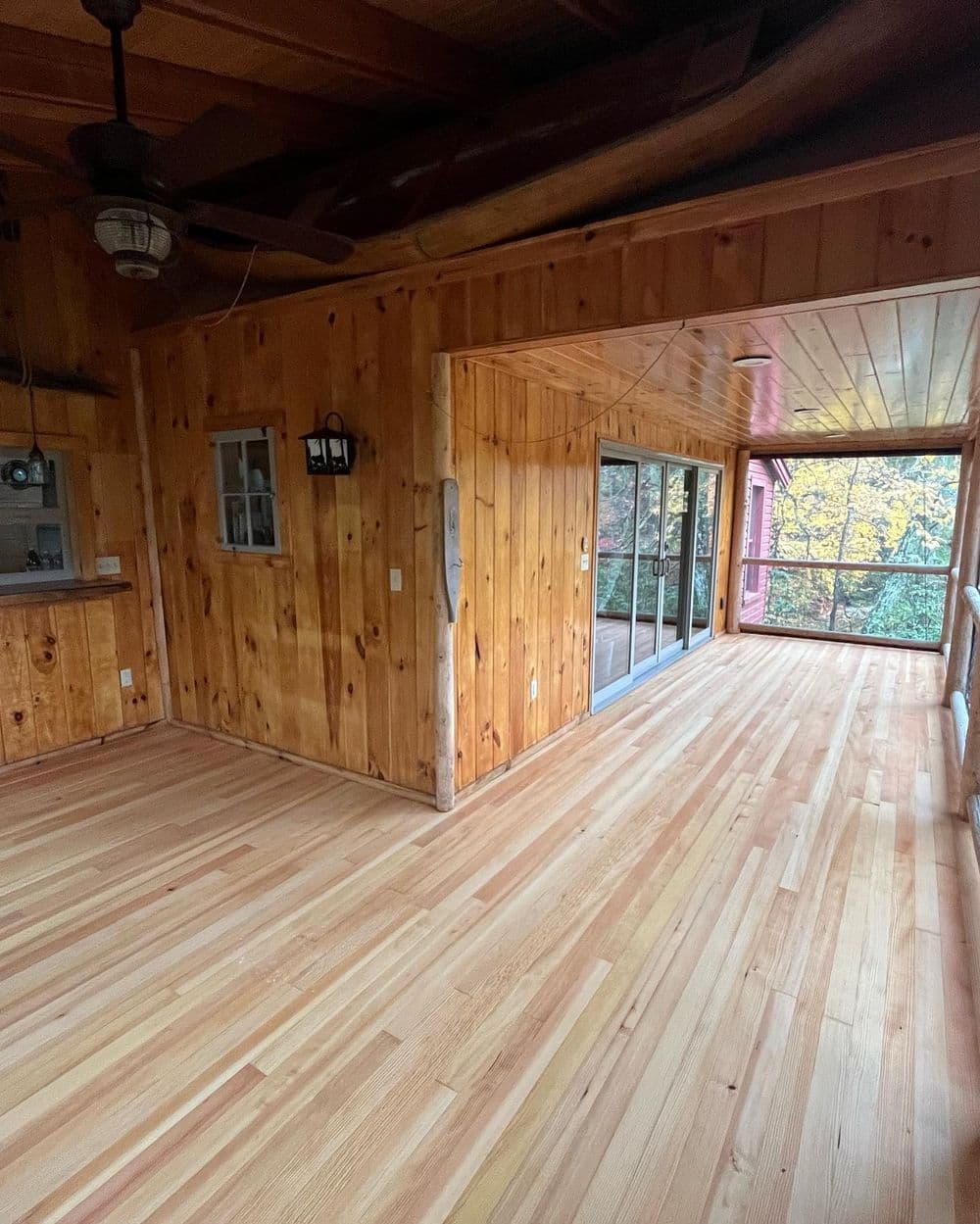 Gallery photos for Enclosed Porch Floors and Finishes Done Right at Beaver Lake: Image #4